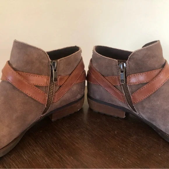 Born Kelle ankle boot in distressed taupe leather (7.5) - Picture 5 of 8